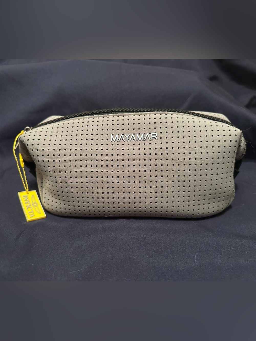 Mayamar NWT Perforated Neoprene Cosmetic Makeup Travel Pouch Bag Gray Large